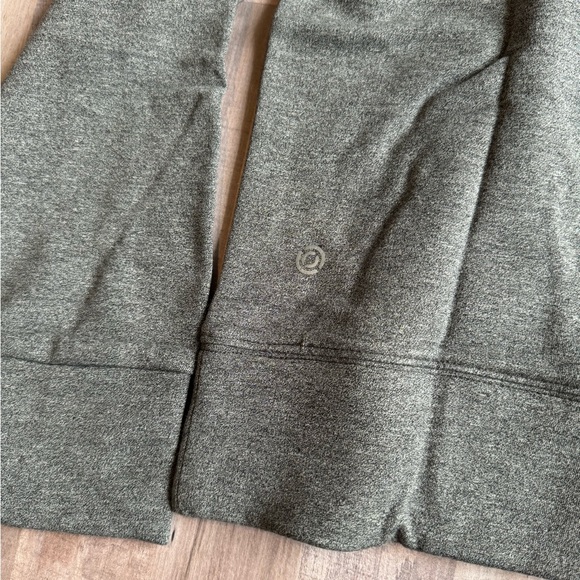 Woman’s Core 10 4-Way Stretch Crew Sweater - Picture 9 of 10